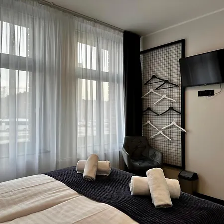 Motlawa Riverside - Boutique In לינה וארוחת בוקר גדנסק